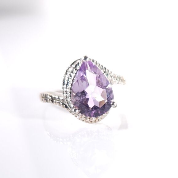 Amethyst Pear 2.5 Carats Ring Size 8 - Picture 5 of 13